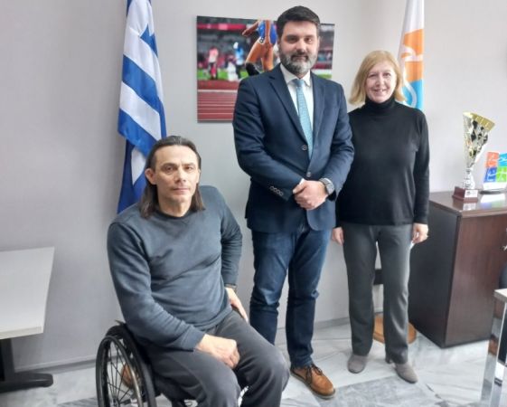 Συνάντηση της προέδρου με τον Αντιπεριφερειάρχη Ιωαννίνων Χάρη Λαζάνη (pic)
